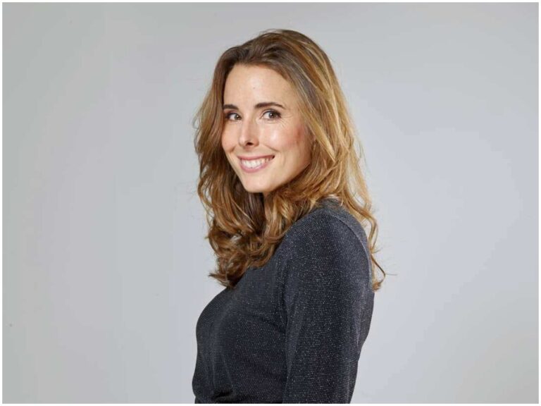 Alize Biography, Net Worth, Wiki, Age, Height, Boyfriend, Family