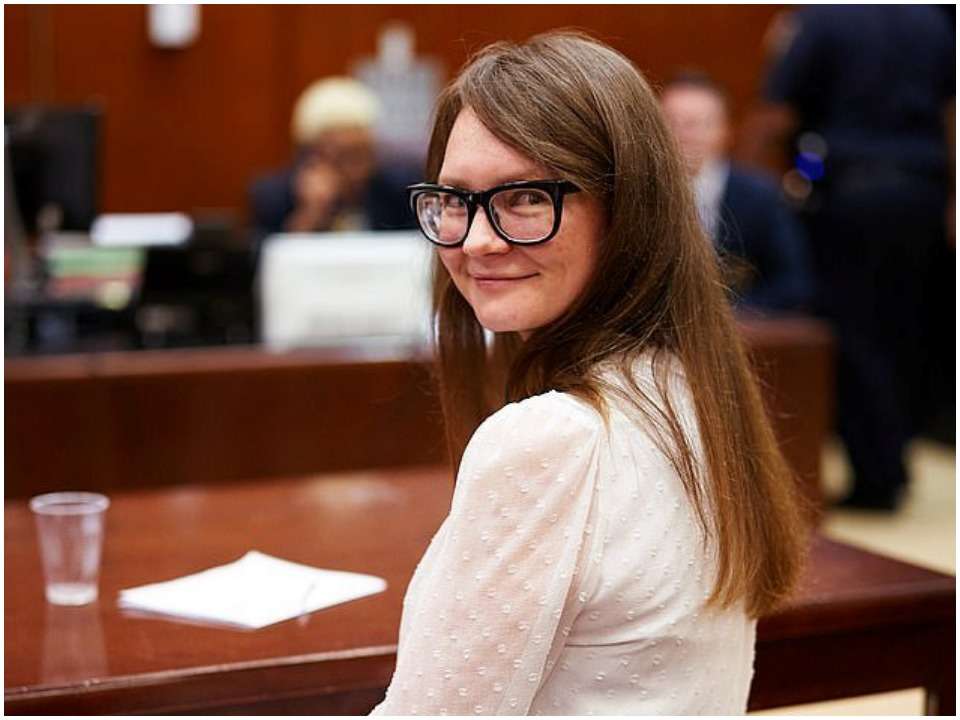 Anna Delvey Biography, Net worth, Wiki, Boyfriend, Age, Height, Family