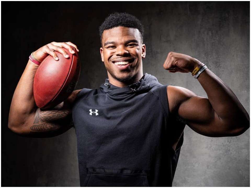 Damien Harris Biography, Net worth, Wiki, Age, Height, Girlfriend, Family