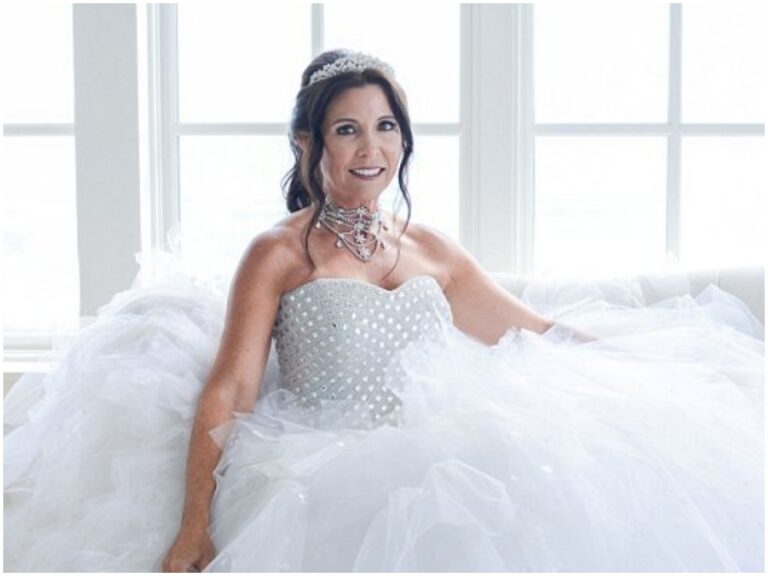 Wendy Barlow Biography Net Worth Wiki Age Height Husband Family