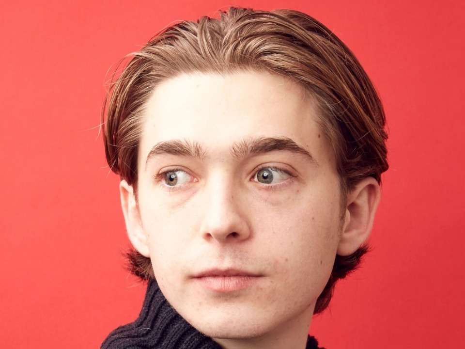 Austin Abrams Biography, Net worth, Wiki, Age, Height, Girlfriend, Family