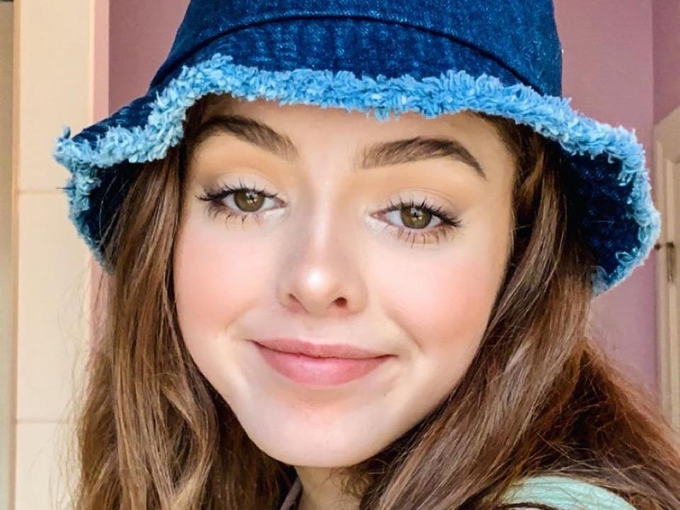 Haley Sharpe Biography, Net worth, Wiki, Age, Height, Boyfriend, Family