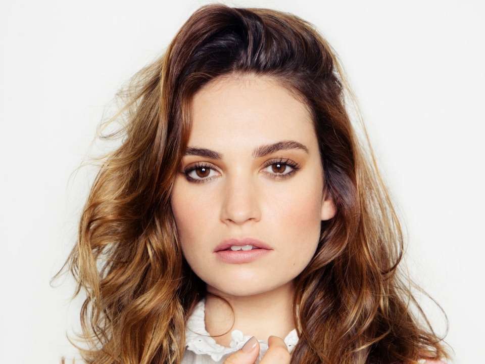 Lily James Biography, Net worth, Wiki, Age, Height, Boyfriend, Family