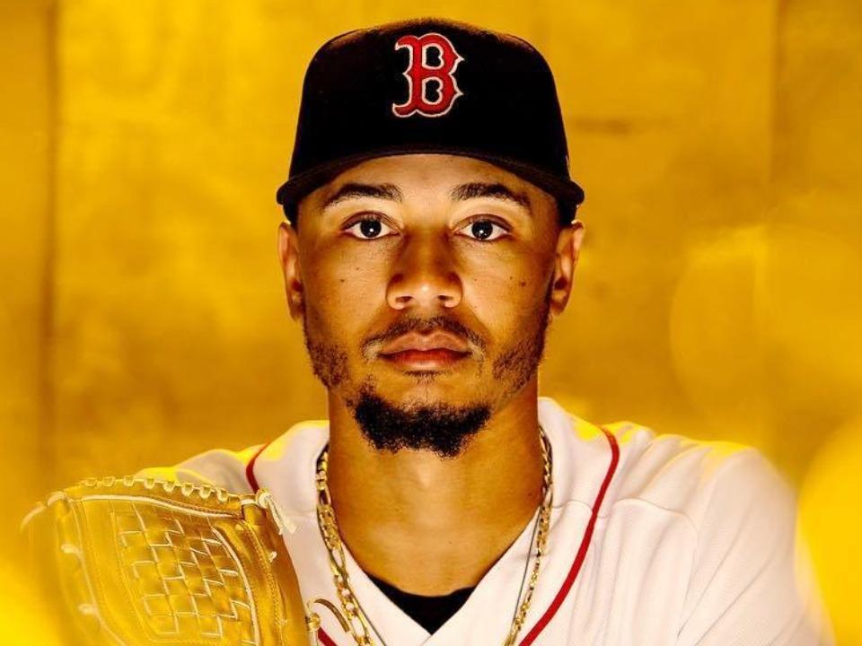 Mookie Betts Biography, Net Worth, Wiki, Age, Height, Girlfriend, Family