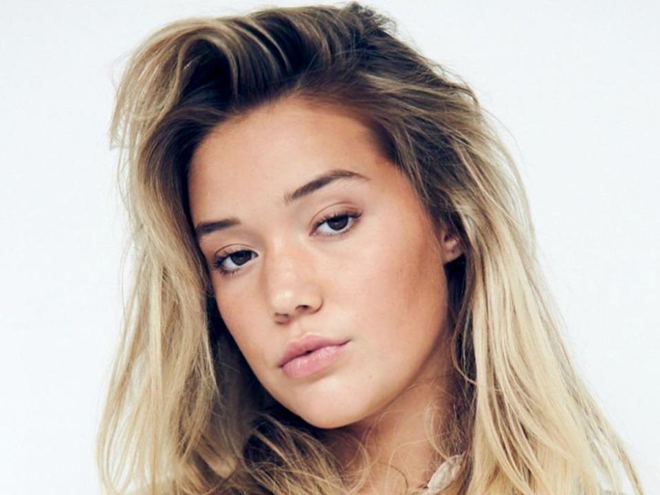 Olivia Ponton Bio, Net worth, Wiki, Age, Height, Boyfriend