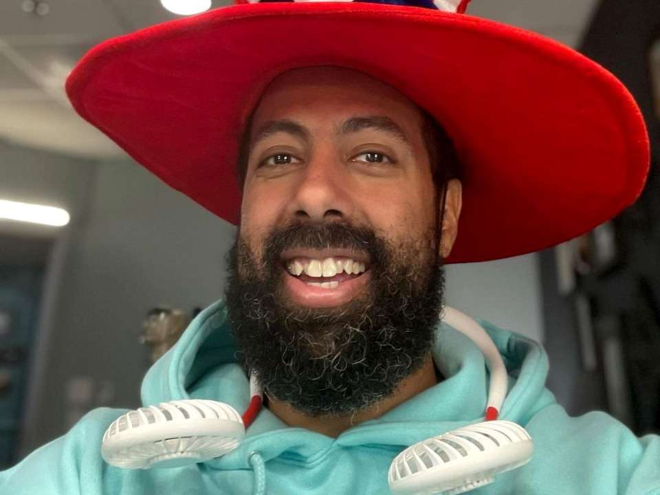 Reggie Watts Biography, Net worth, Wiki, Age, Height, Girlfriend