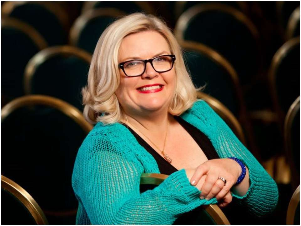 Paula Pell Biography, Net Worth, Wiki, Age, Height, Husband