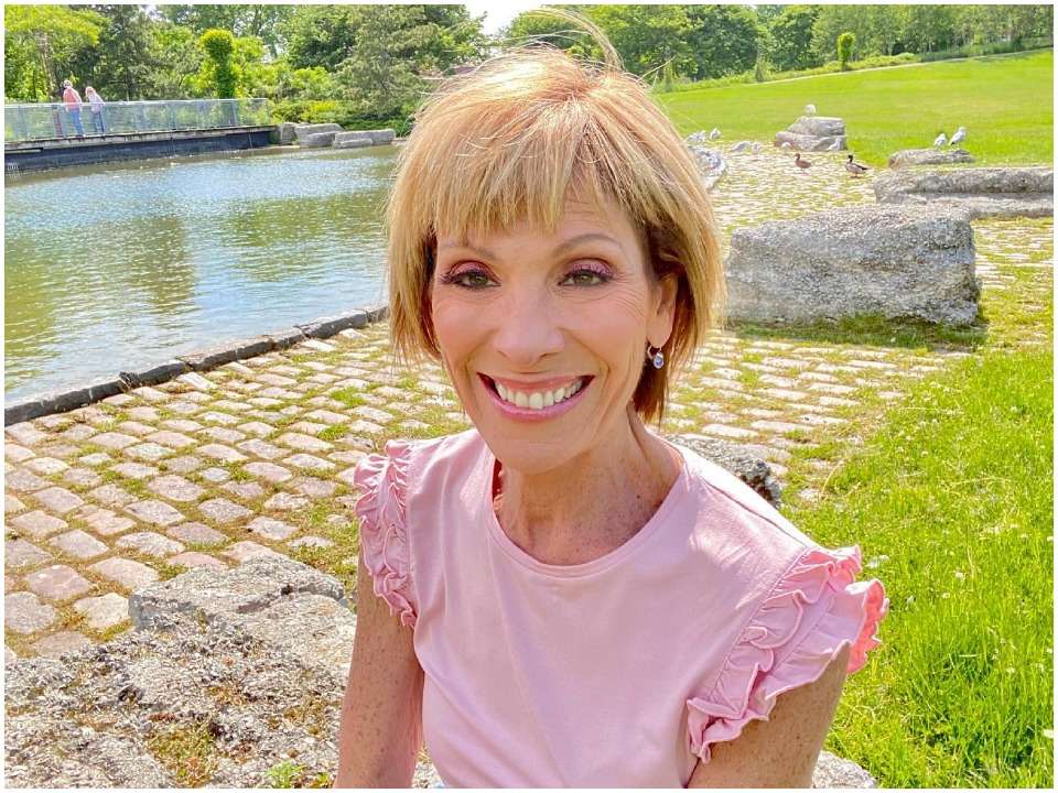 Roz Varon Biography, Net Worth, Wiki, Age, Height, Husband