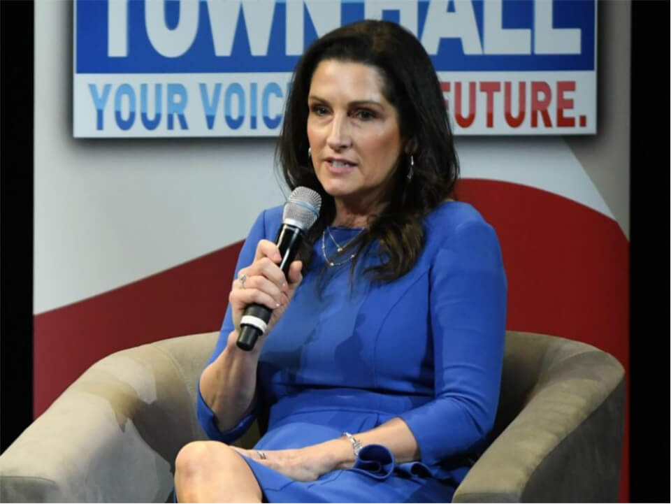 Becki Falwell Bio, Net worth, Wiki, Age, Height, Husband