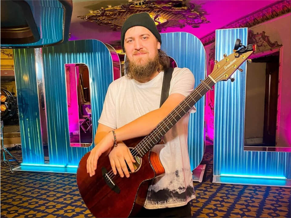 Oliver Steele Bio, Net worth, Wiki, Age, Height, Girlfriend