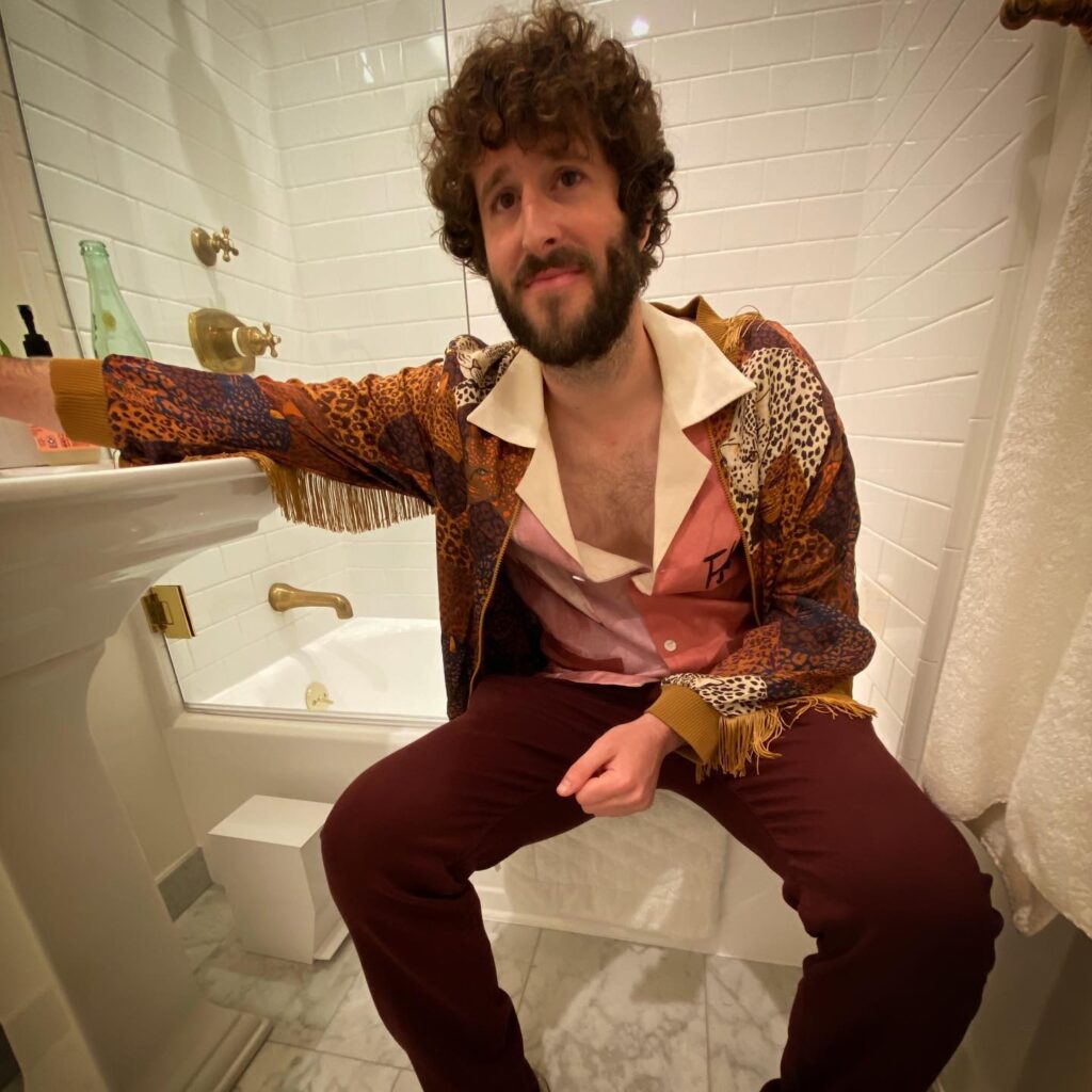 Dave Burd Lil Dicky Girlfriend Know About His Dating History 