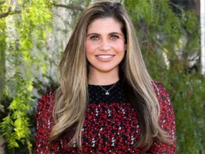 Danielle Fishel Bio, Net Worth, Wiki, Age, Height, Husband