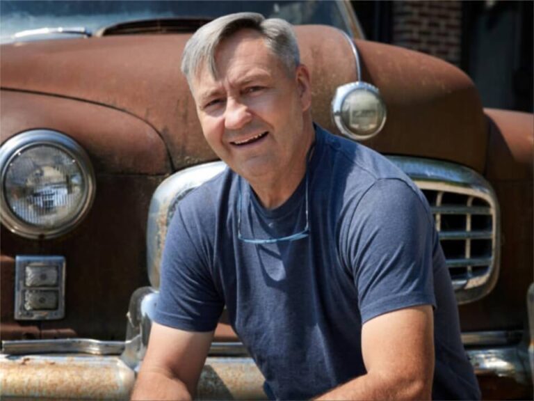 Robbie Wolfe Bio, Net Worth, Wiki, Age, Height, Wife