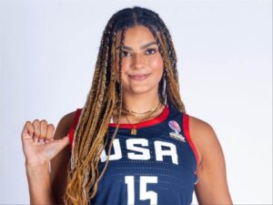 Lauren Betts Bio, Net Worth, Wiki, Age, Height, Boyfriend, Parents