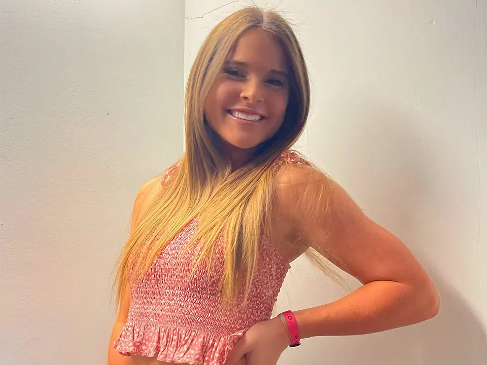 Demi Elder Bio, Net Worth, Wiki, Age, Height, Boyfriend, Parents