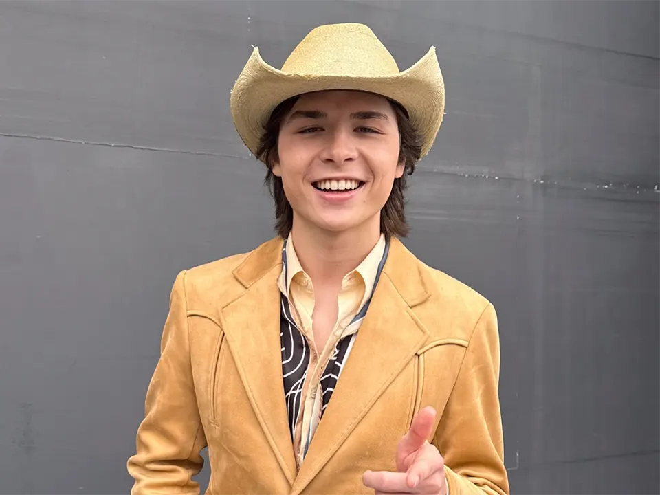 John Foster (American Idol) Bio, Net Worth, Wiki, Age, Girlfriend, Parents