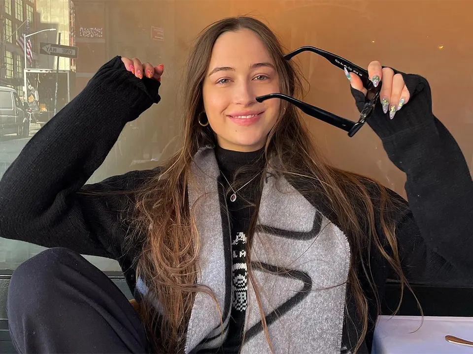 Elsie Hewitt Bio, Net Worth, Wiki, Age, Height, Boyfriend