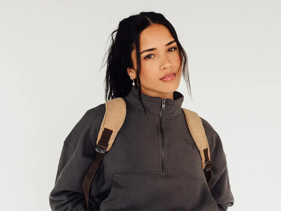 Hallie Aiono Bio, Net Worth, Wiki, Age, Height, Boyfriend