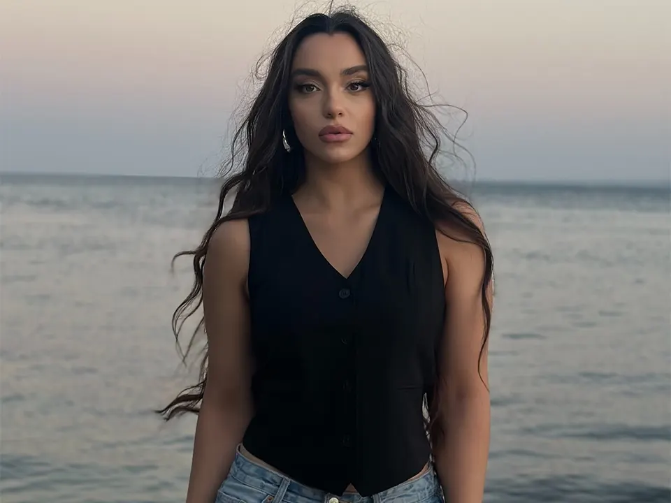 Juliana Grigoryan Bio, Net Worth, Wiki, Age, Height, Boyfriend