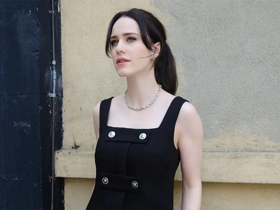 Rachel Brosnahan Bio, Net Worth, Wiki, Age, Height, Husband
