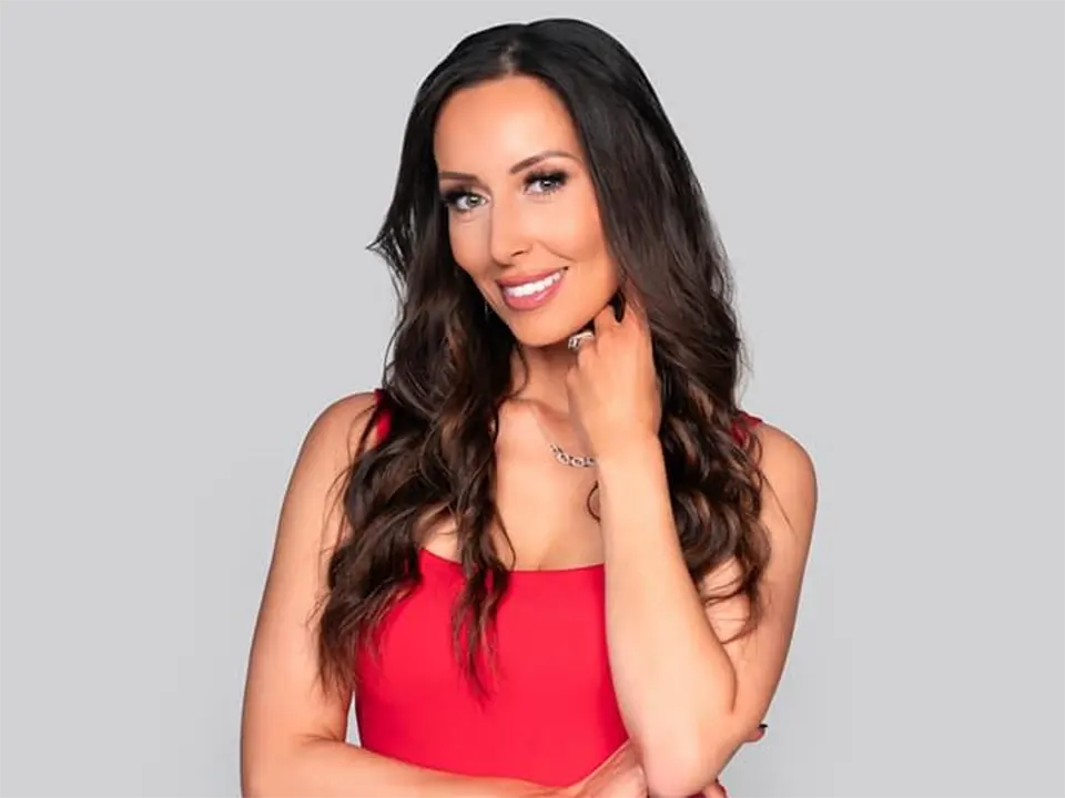 Sara Gonzales Bio, Net Worth, Wiki, Age, Height, Husband
