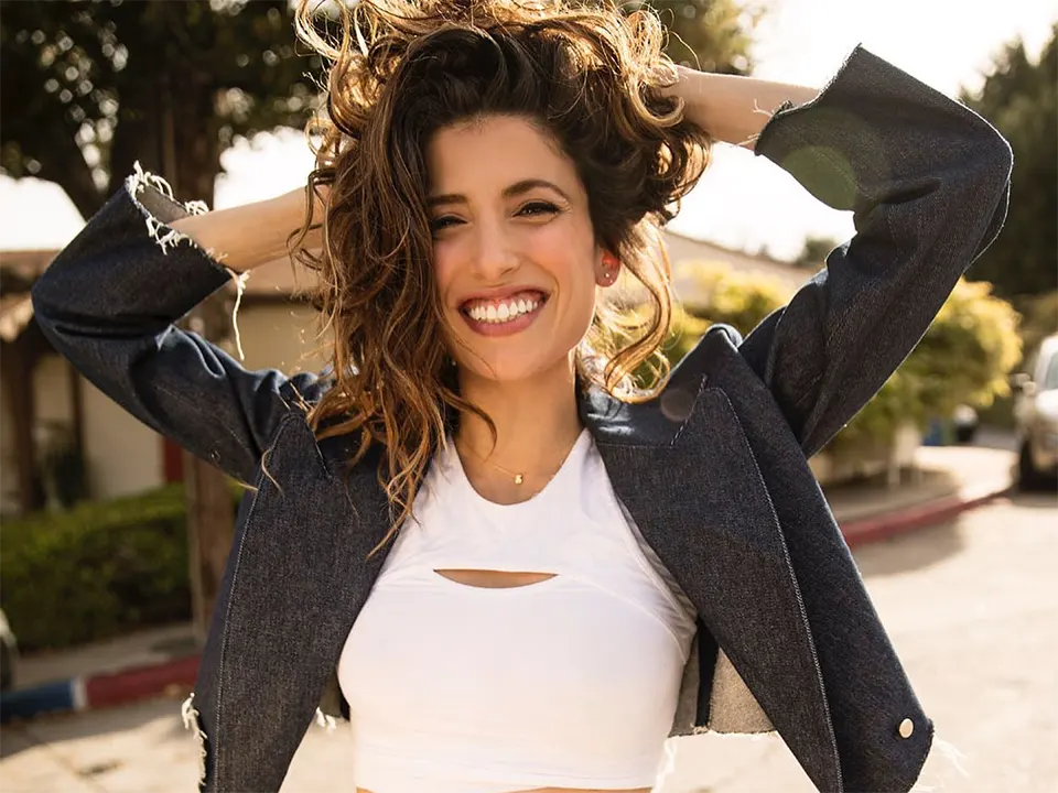 Tania Raymonde Bio, Net Worth, Wiki, Age, Height, Boyfriend