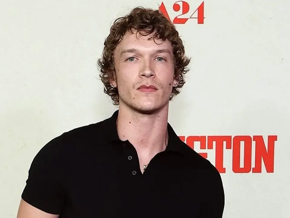 Connor Storrie Bio, Net Worth, Wiki, Age, Height, Girlfriend