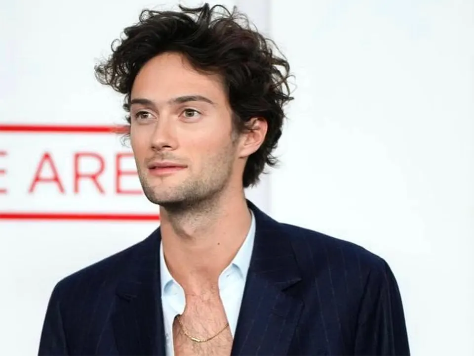 Oli Green Bio, Net Worth, Wiki, Age, Height, Parents, Girlfriend