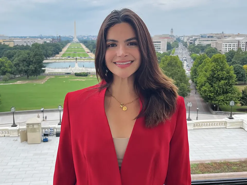 Valentina Gomez Bio, Net Worth, Wiki, Age, Height, Husband