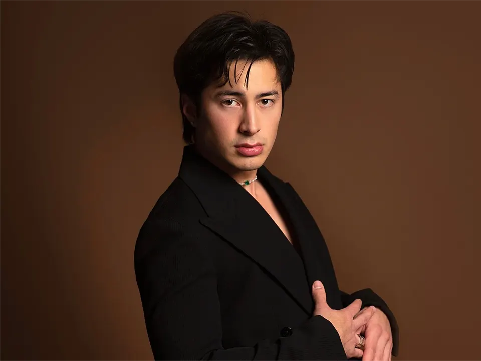 Hudson Williams Bio, Net Worth, Wiki, Age, Height, Wife