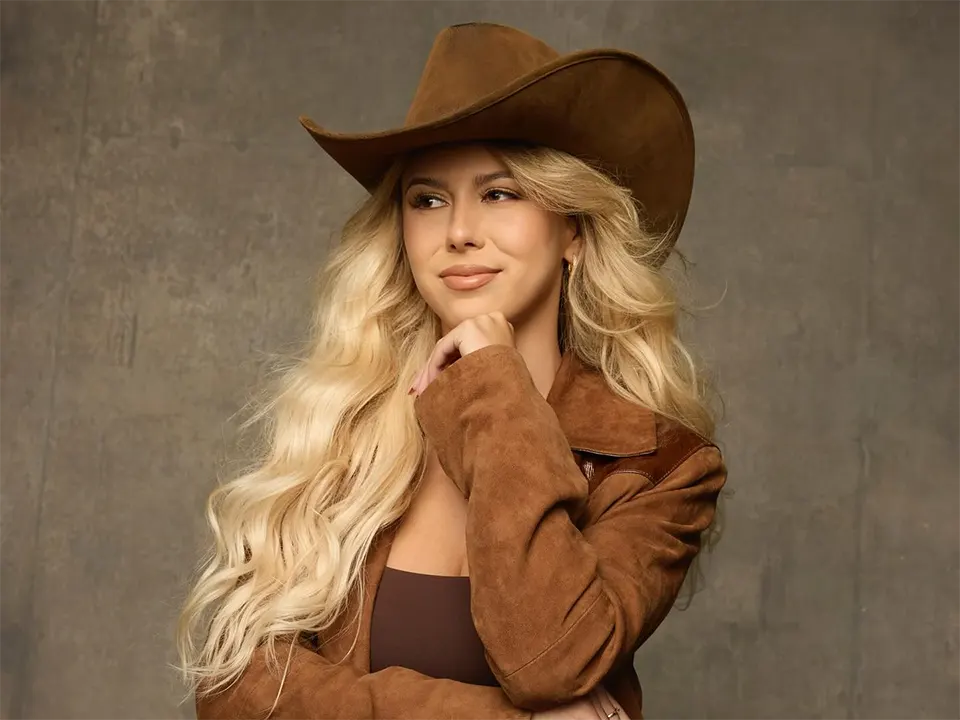 Haliey Welch Bio, Net Worth, Wiki, Age, Height, Boyfriend