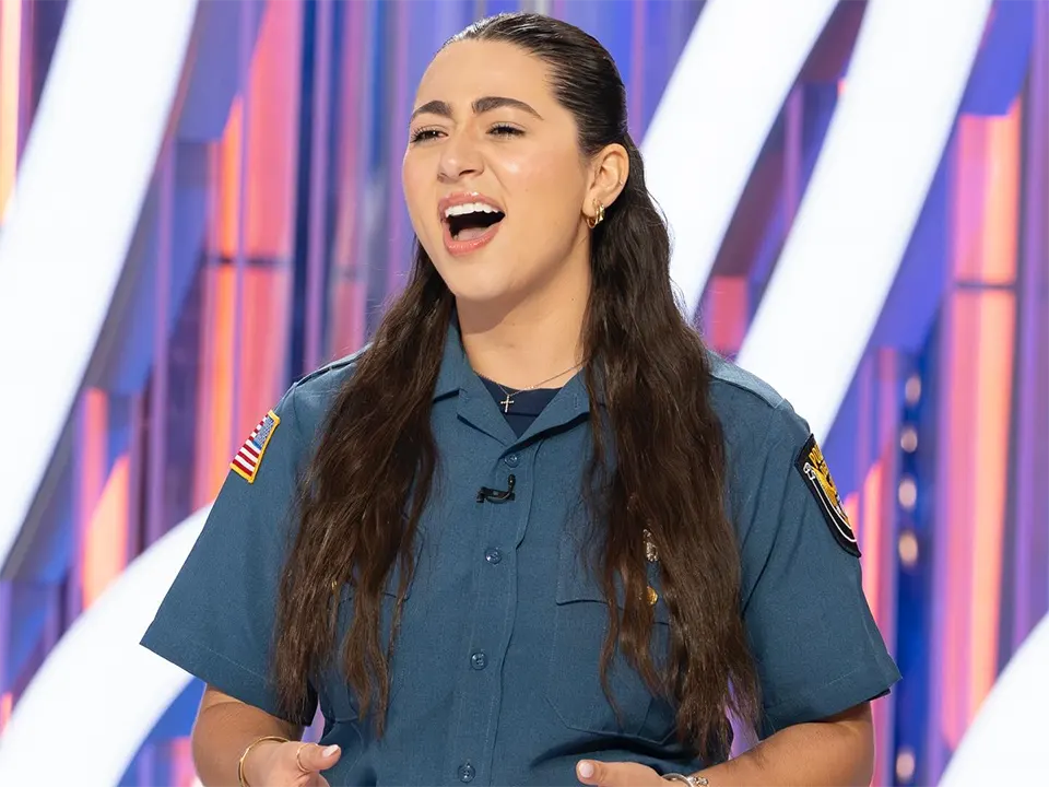 Julia Sienna Bio, Net Worth, Wiki, Age, Height, Boyfriend, Parents