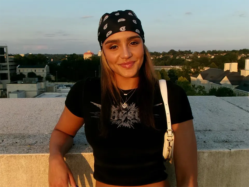 Tessa Johnson Bio, Net Worth, Wiki, Age, Height, Boyfriend, Parents